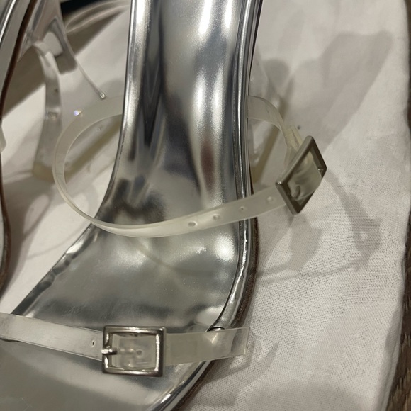 Raye Vienne Heel - Picture 3 of 8